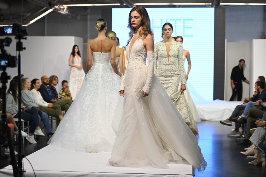 Abiti da sposa in passerella a Tutto Sposi